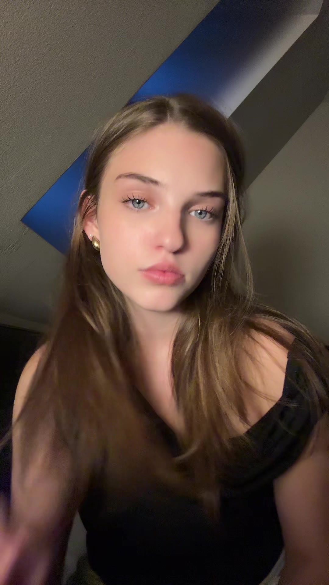 @anna