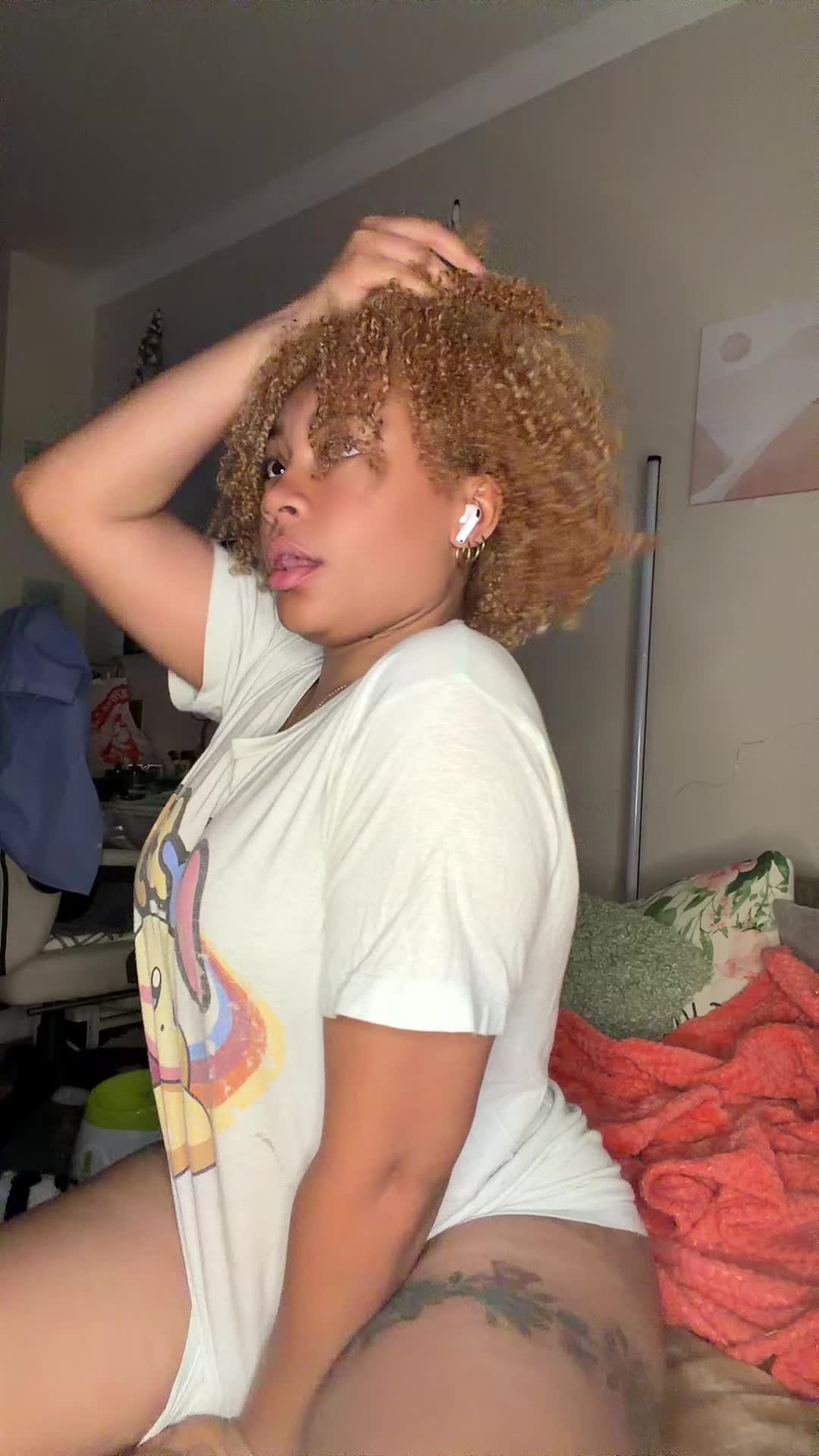 @Sekquiree
