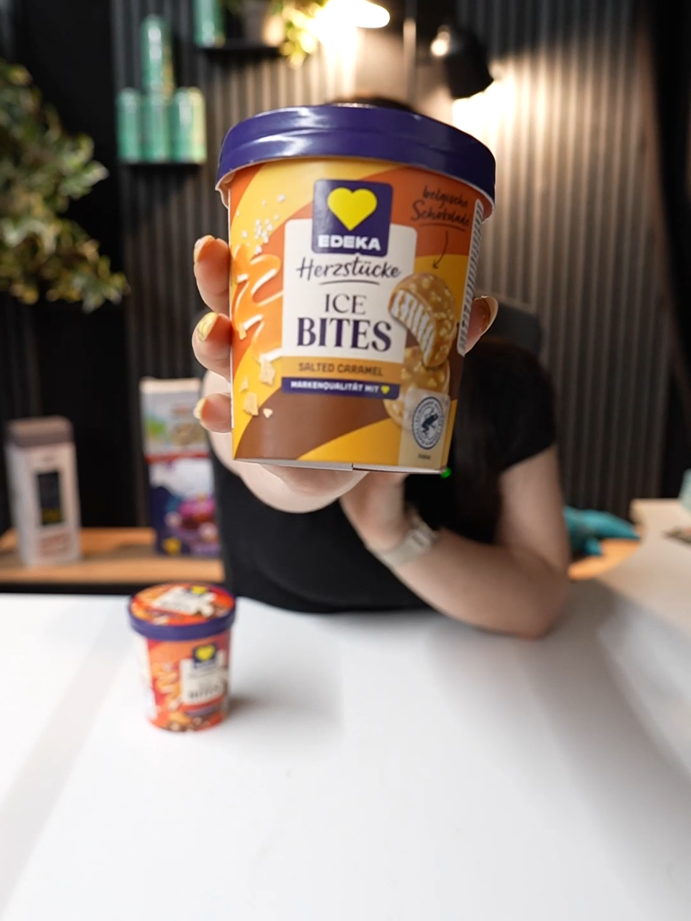 @SnackShark.de