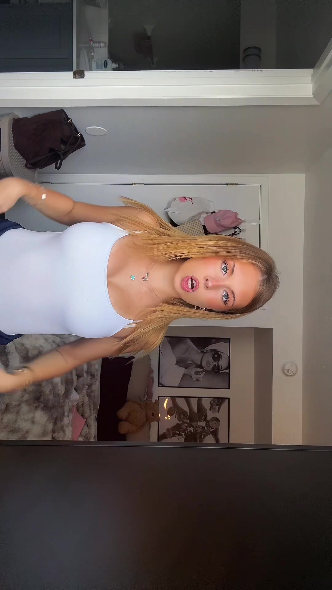 @ssophieesmithh