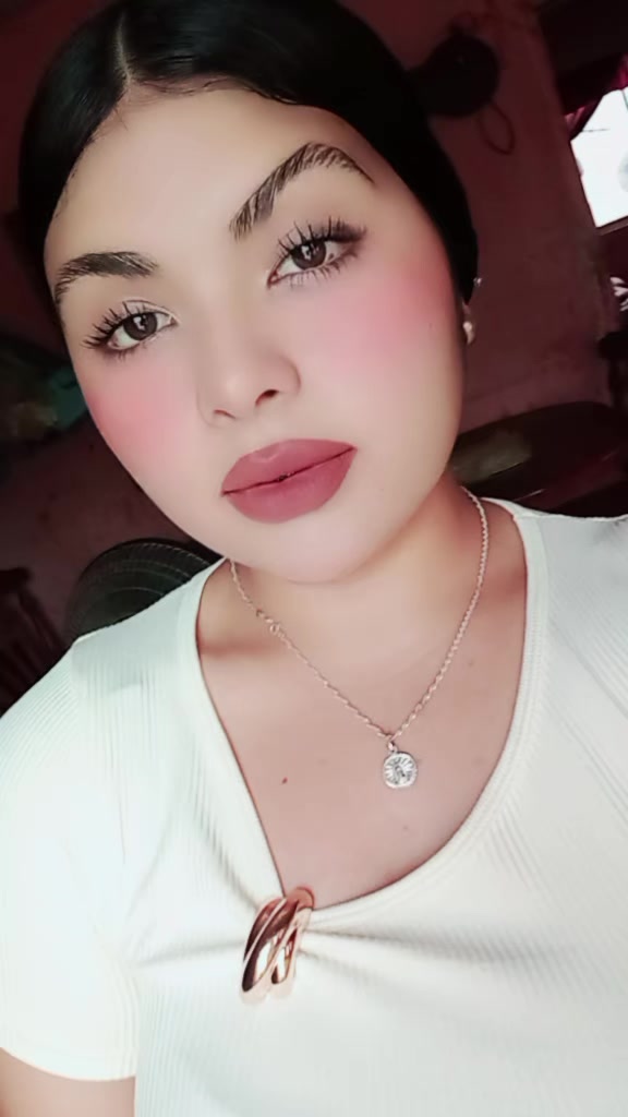 @Yuridia portillo 💋❤️