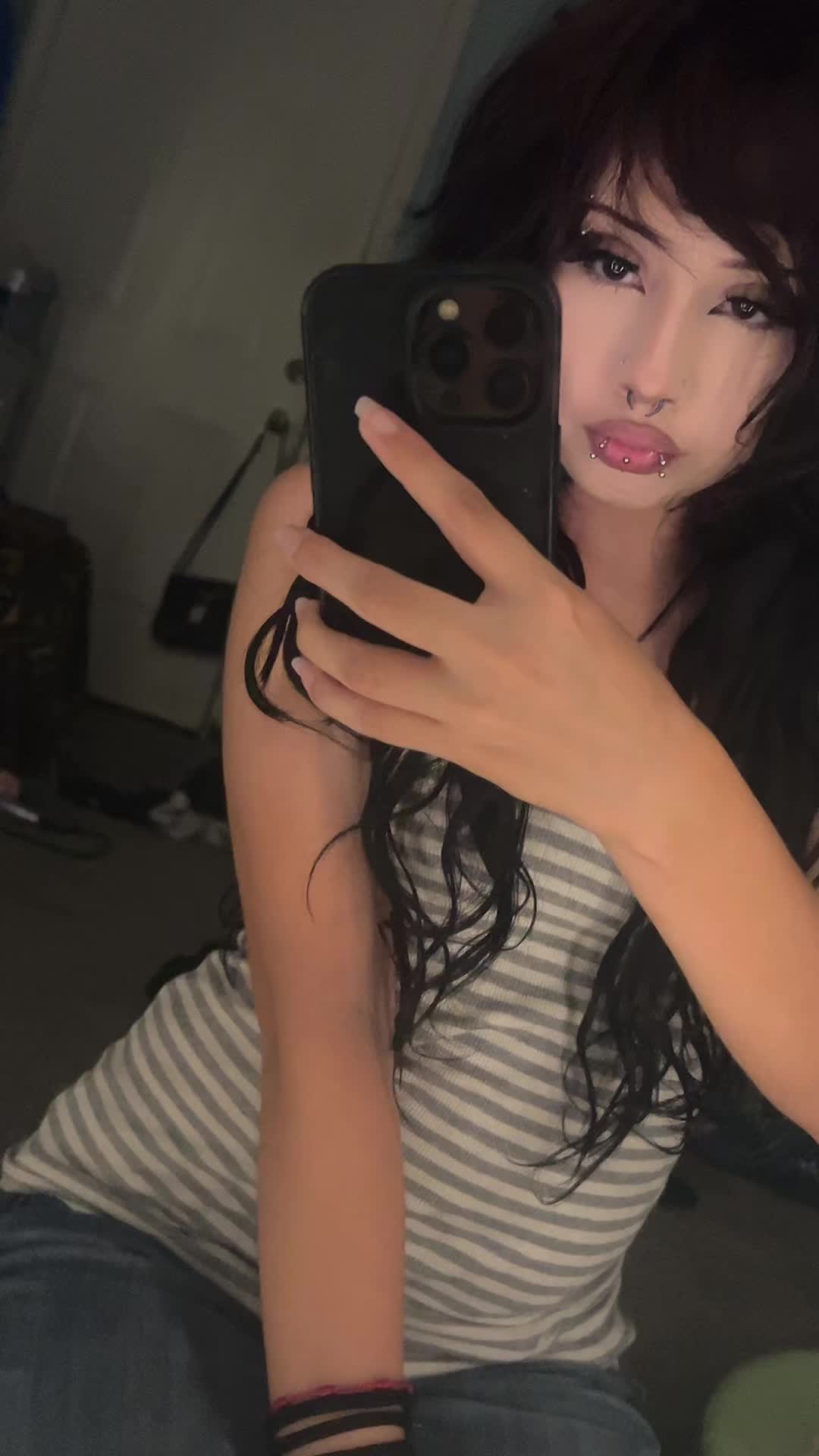 @putmeinahearsee