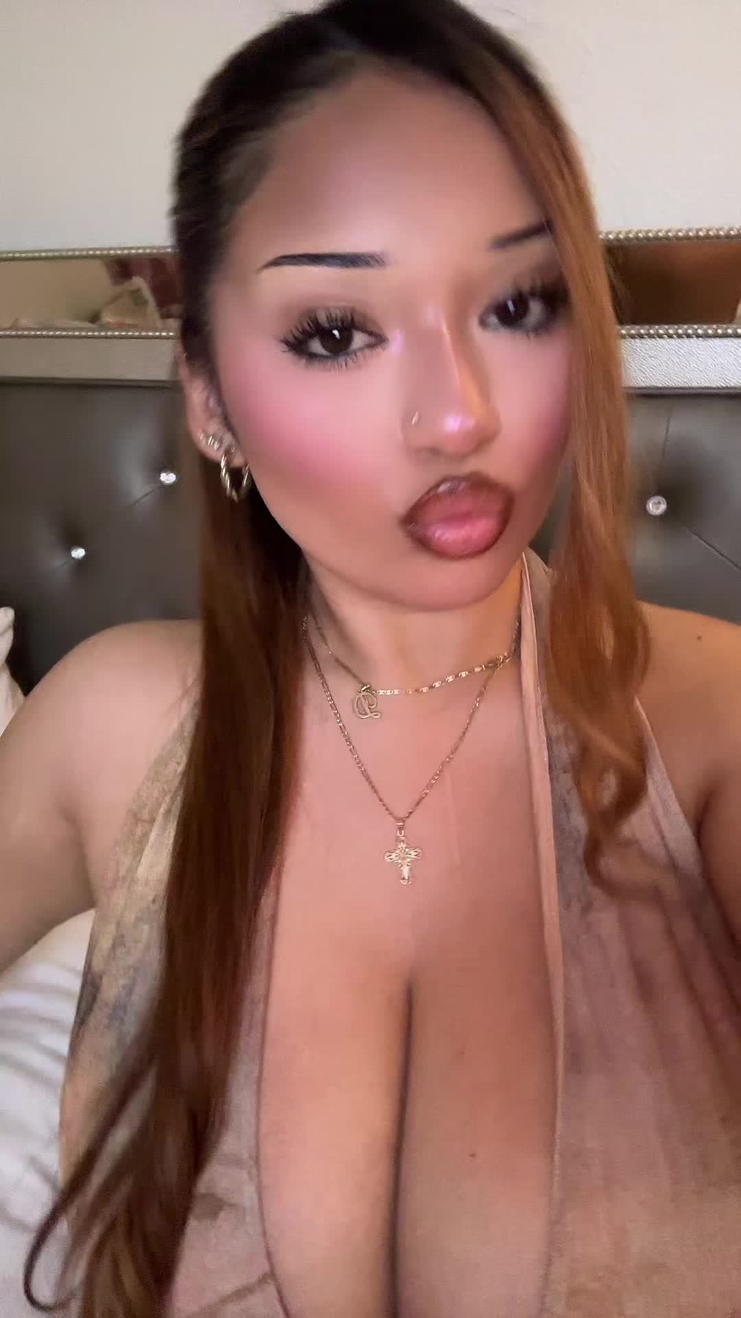 @Esmerai