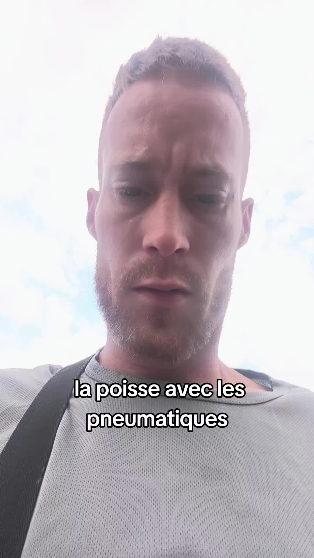 @lǝıɔıɟɟo¯ʎɐɹdsoǝpuɐpuɐp©️