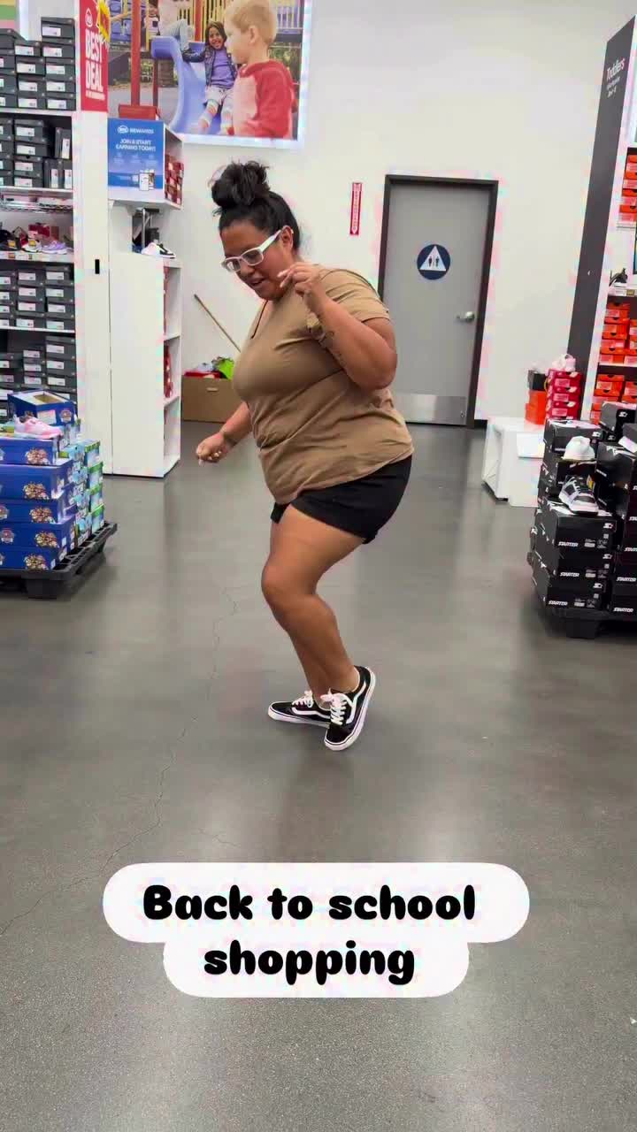 @darlingcomedymama