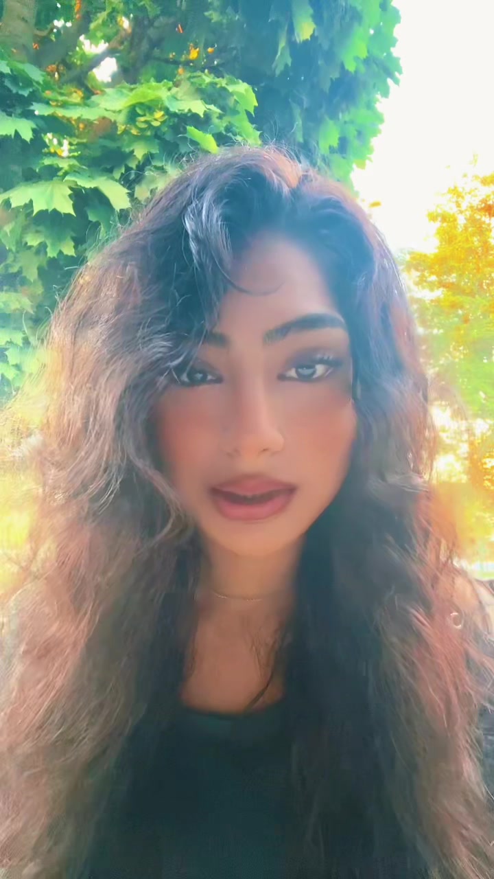 @Anishba 🌺🤍