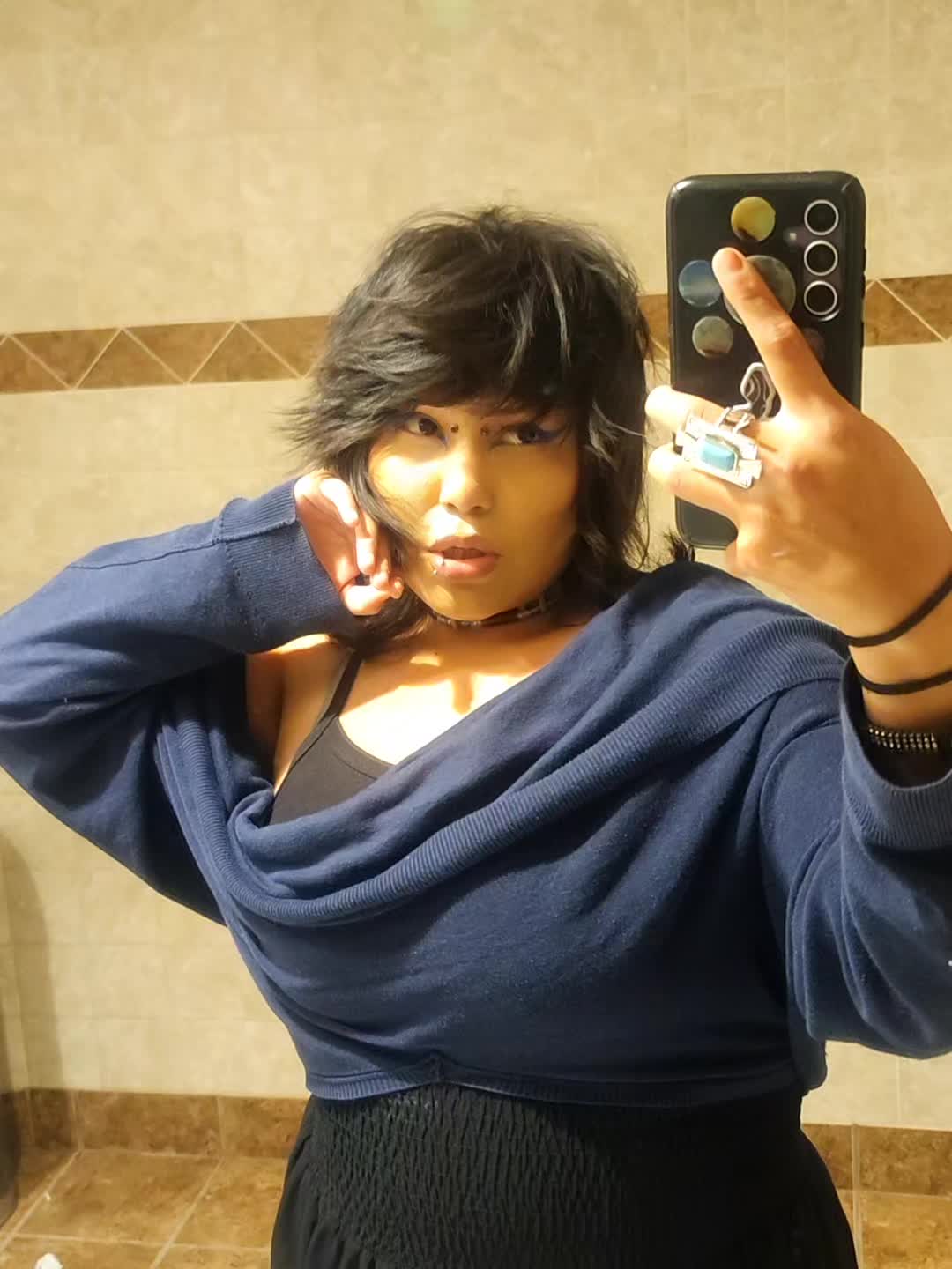 @theskysfallingg