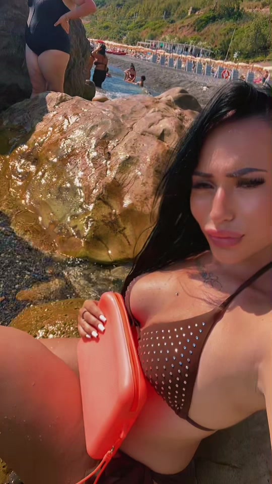 @Alessia🍒👸🏻