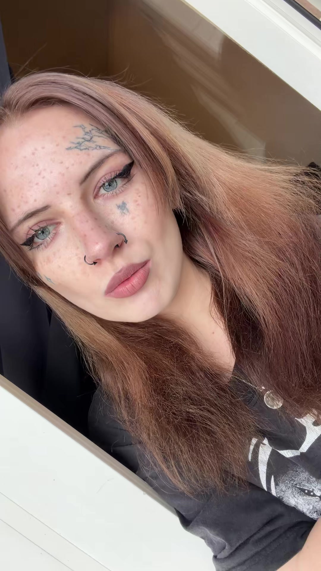 @lyzz