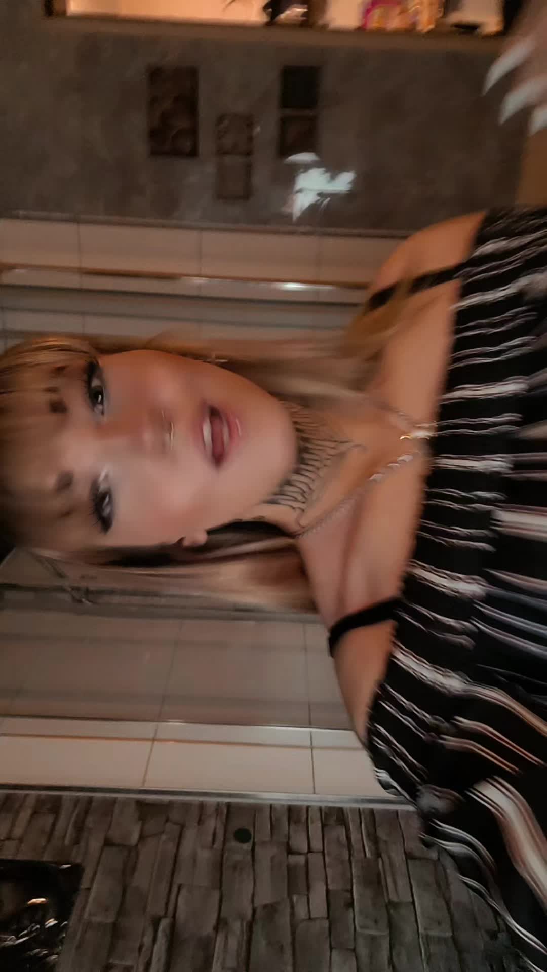 @꧁༻𝕸𝖗𝖘.𝕮𝖔𝖈𝖔𝖑𝖔𝖈𝖔💋⃤༺꧂