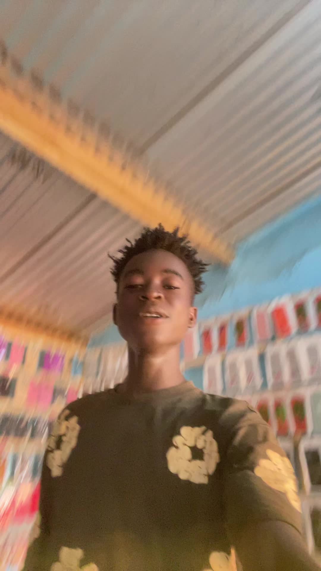 @𝙇𝙀 𝙍𝙊𝙄 𝙏𝙐𝙏𝙊 ✅