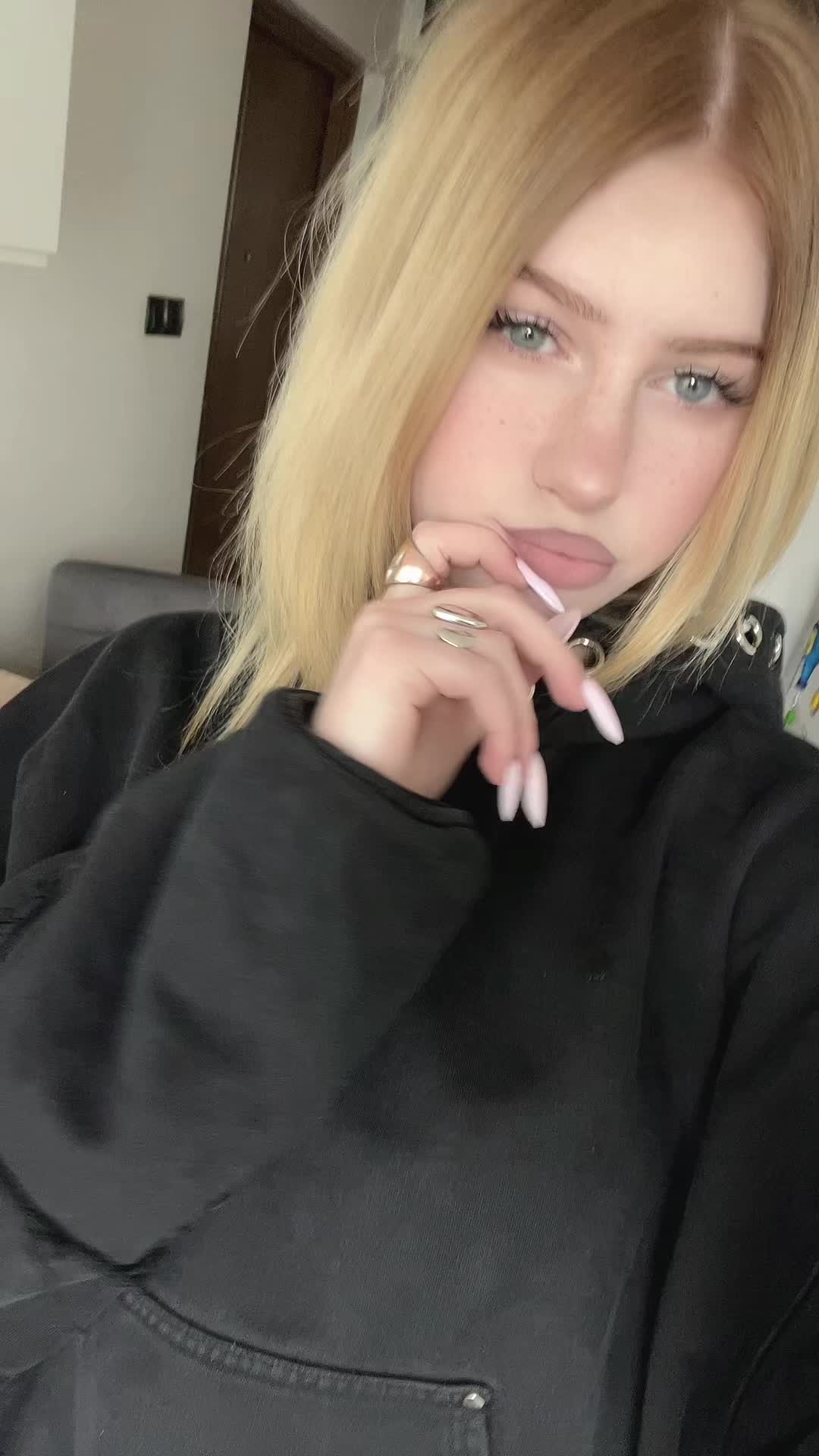 @j