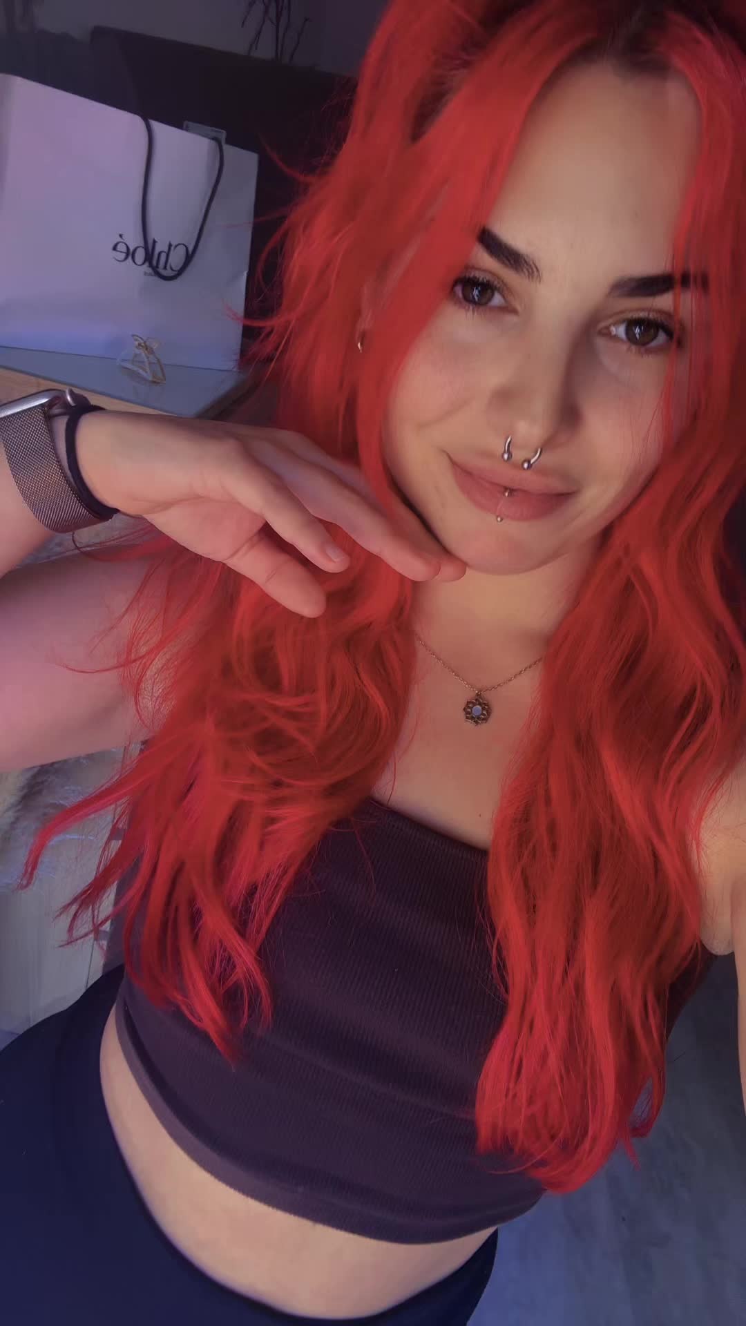 @Alice_Brn ✨🍒