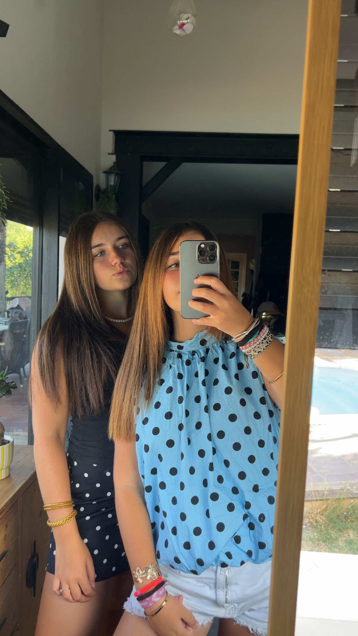 @lilou248480