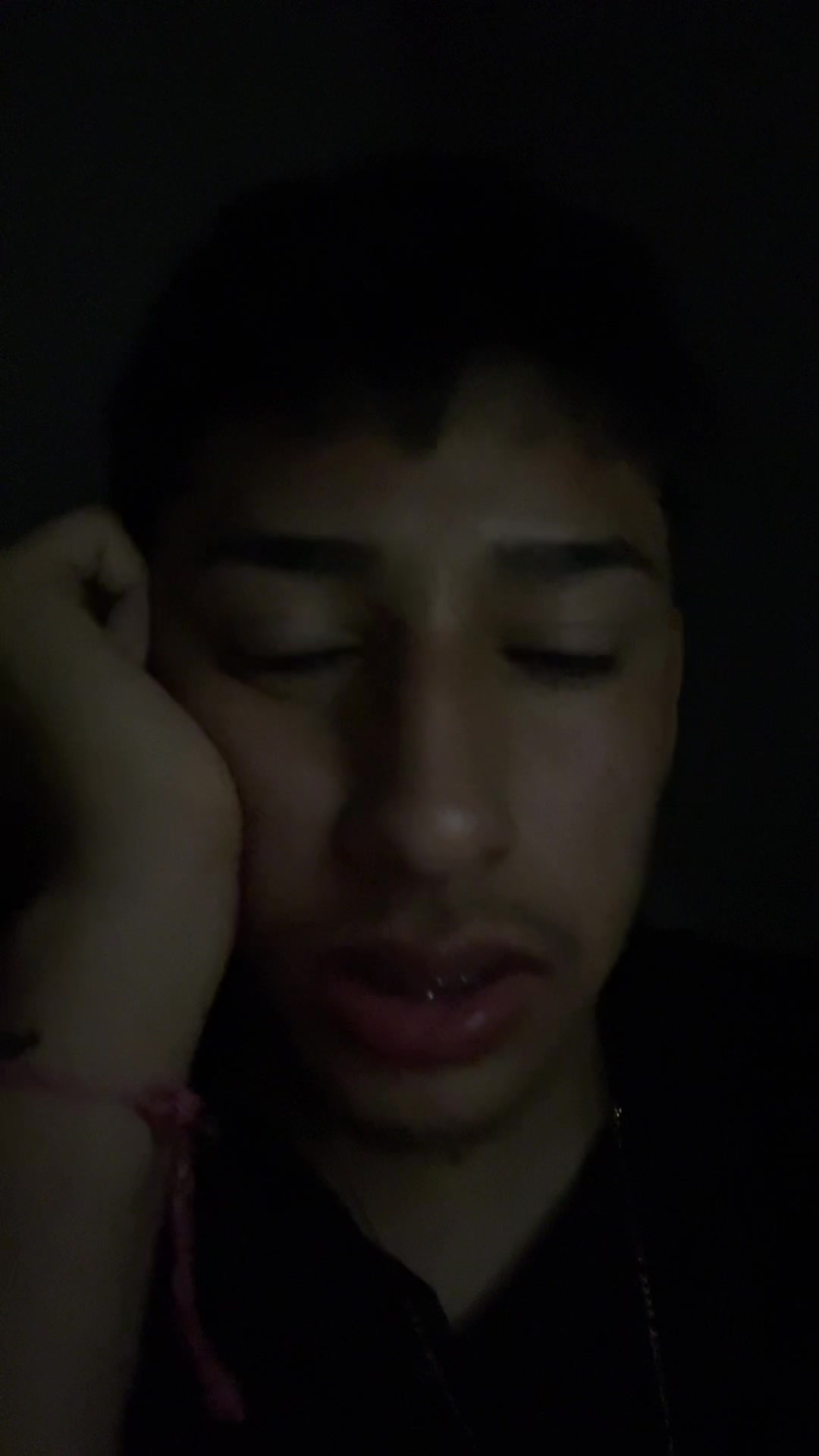 @￼