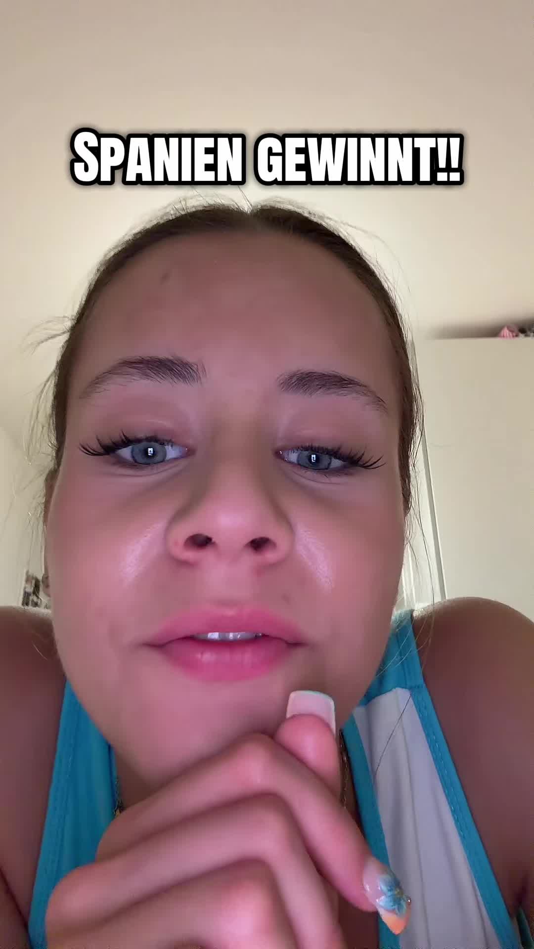 @lauraa_lckk