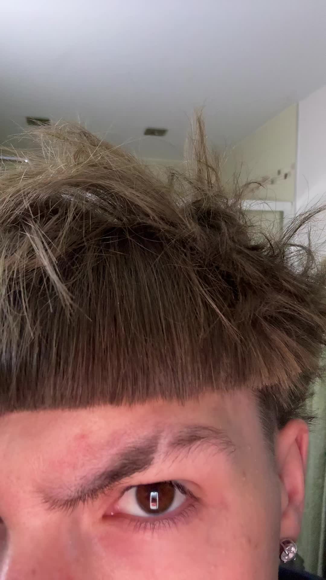@Eloan_vnr 💇