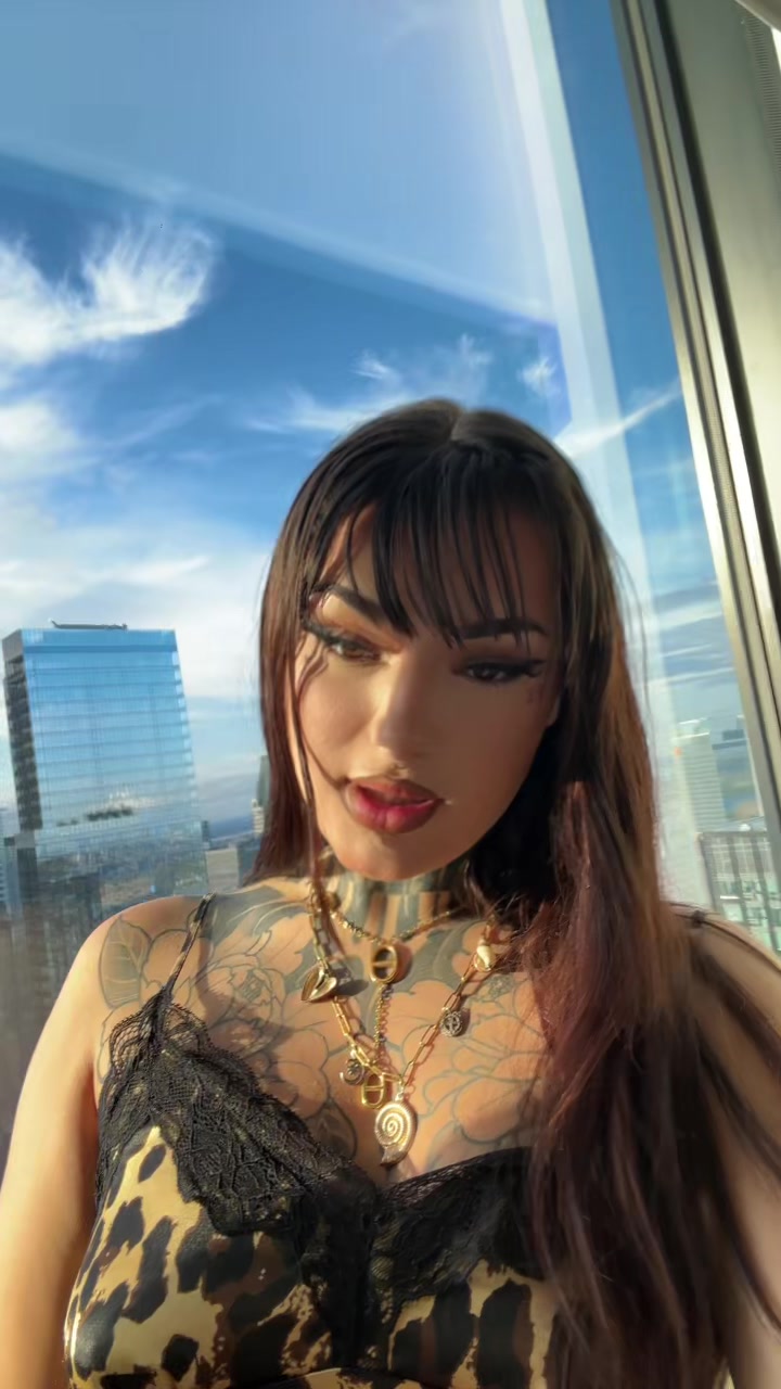 @Baddie_ink