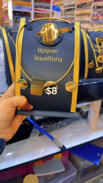 @reyxaan center🛍️👠