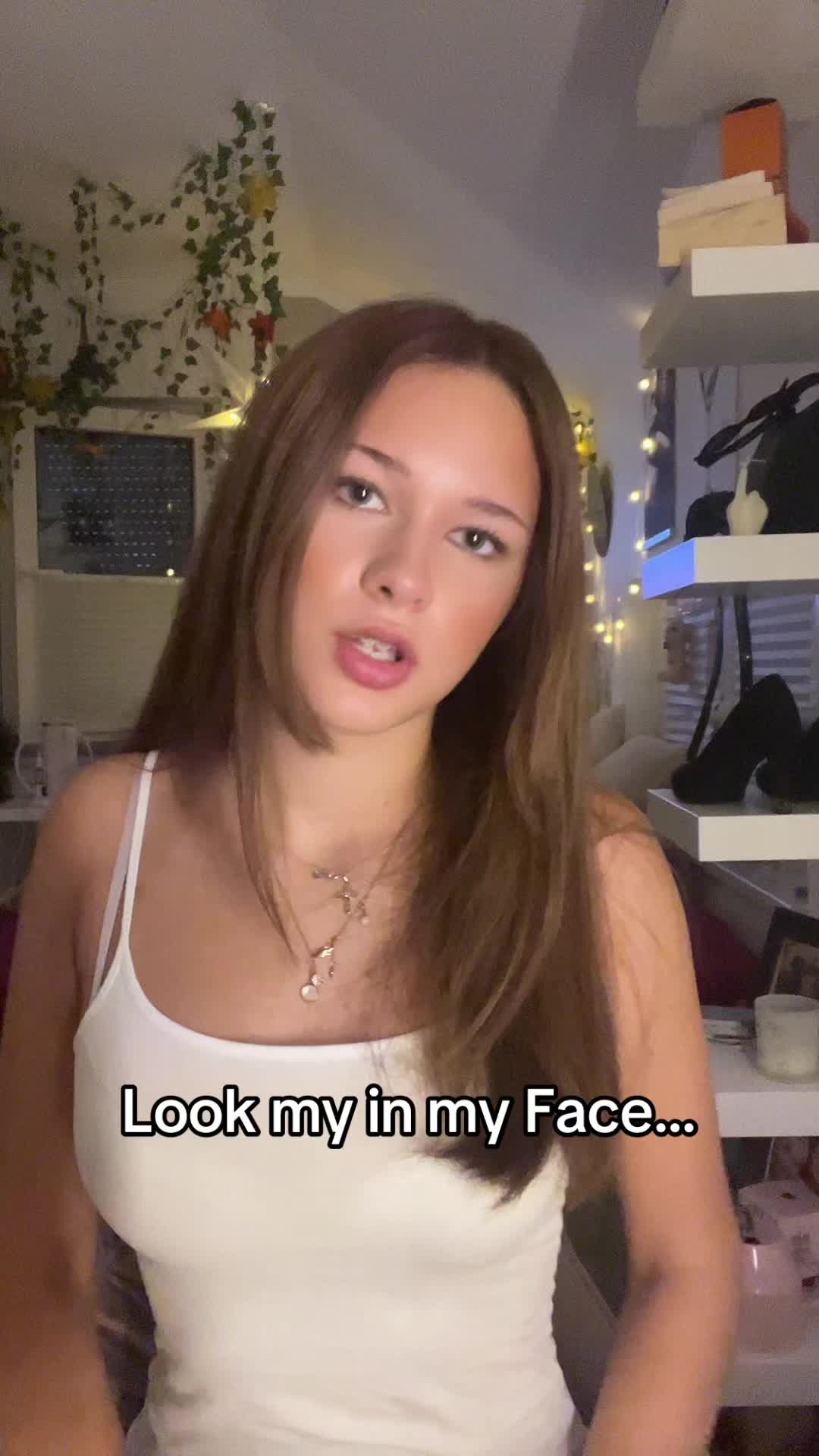 @€lla_🪼
