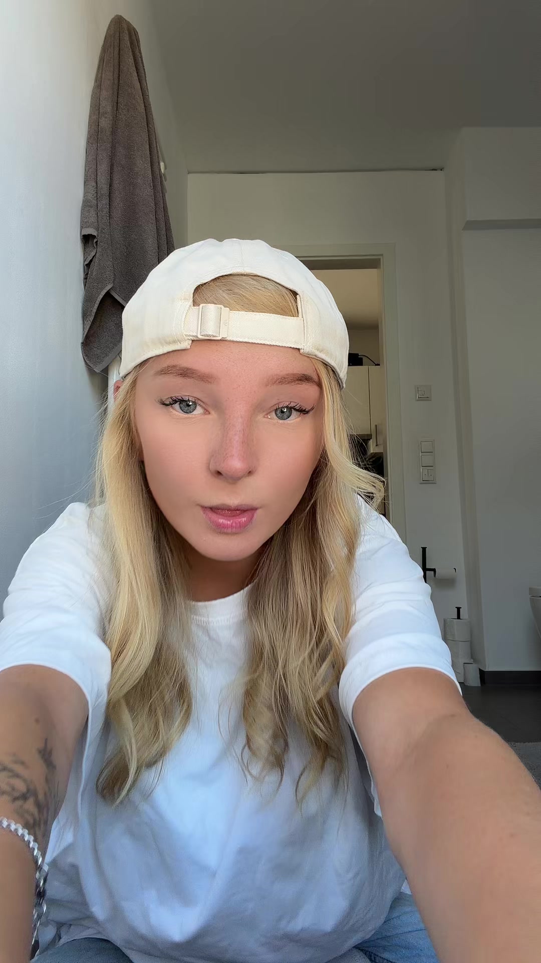 @Blonde_vivi