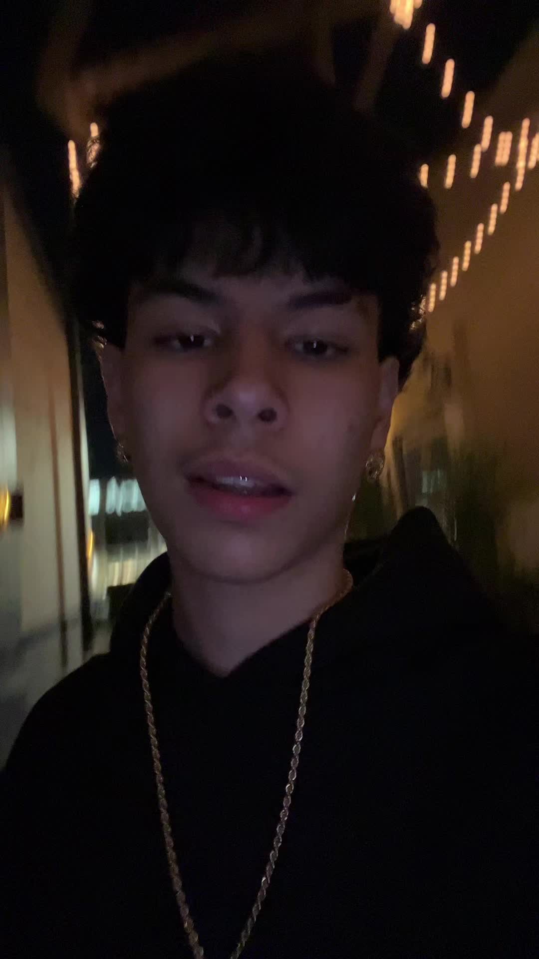 @i