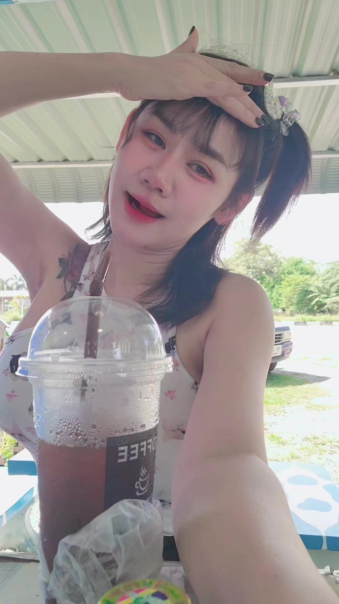 @อั้ยยน๊อค