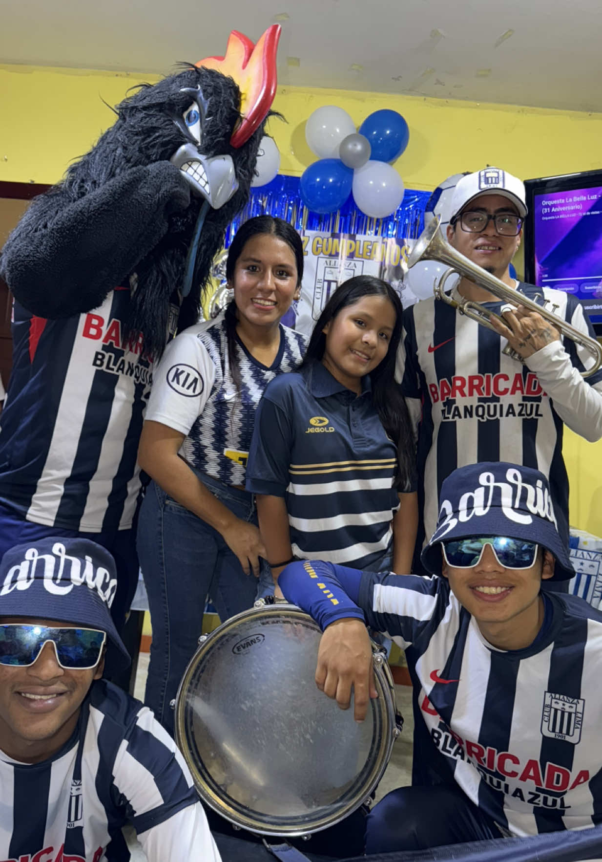 @BARRICADA PRODUCTORA
