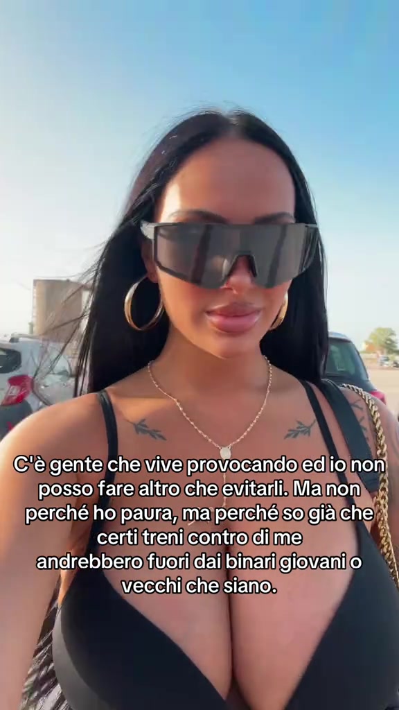@Martina🥀