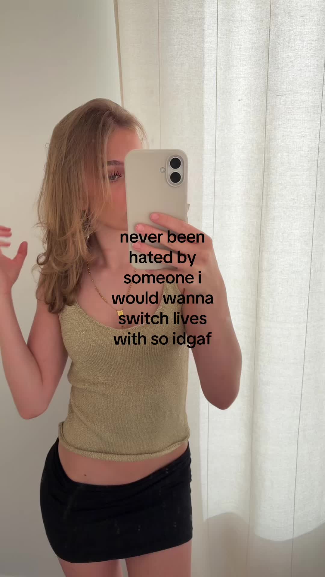 @𝒉𝒂𝒏𝒏𝒂𝒉