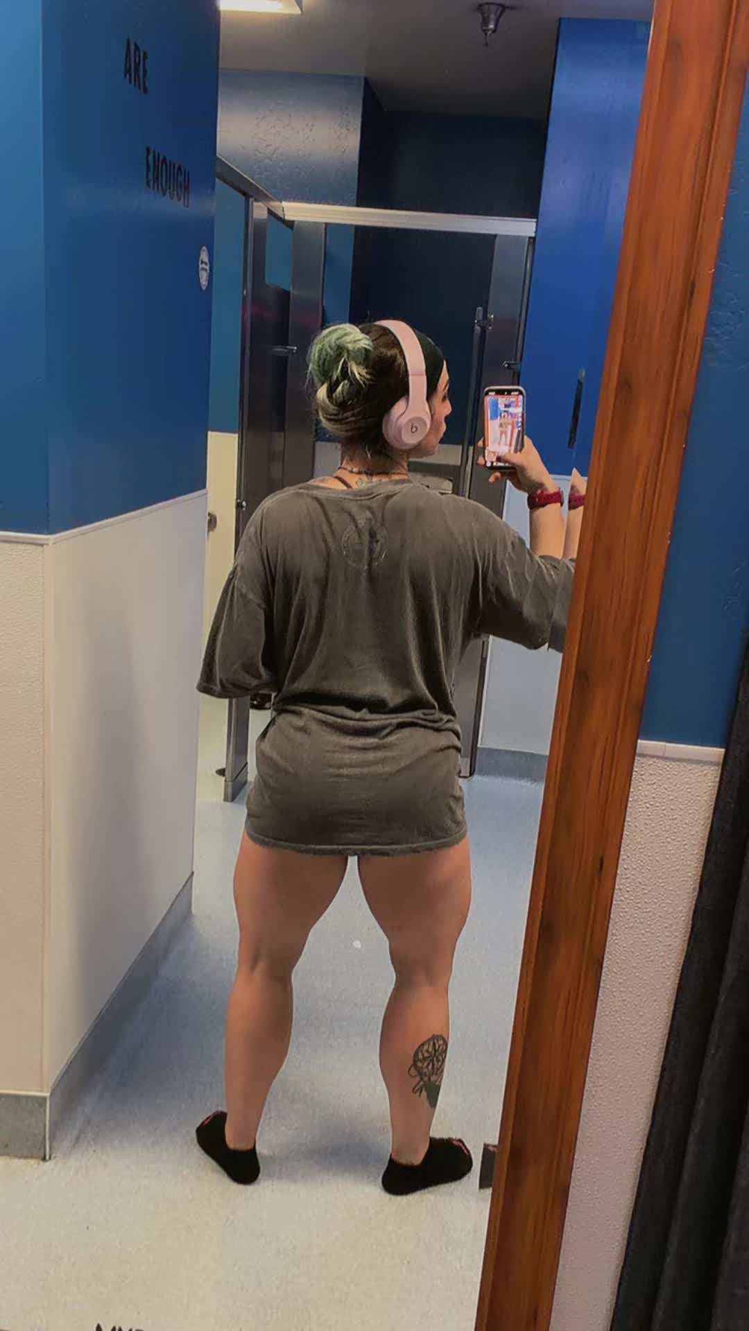 @MelissaMuscleMommy ✨