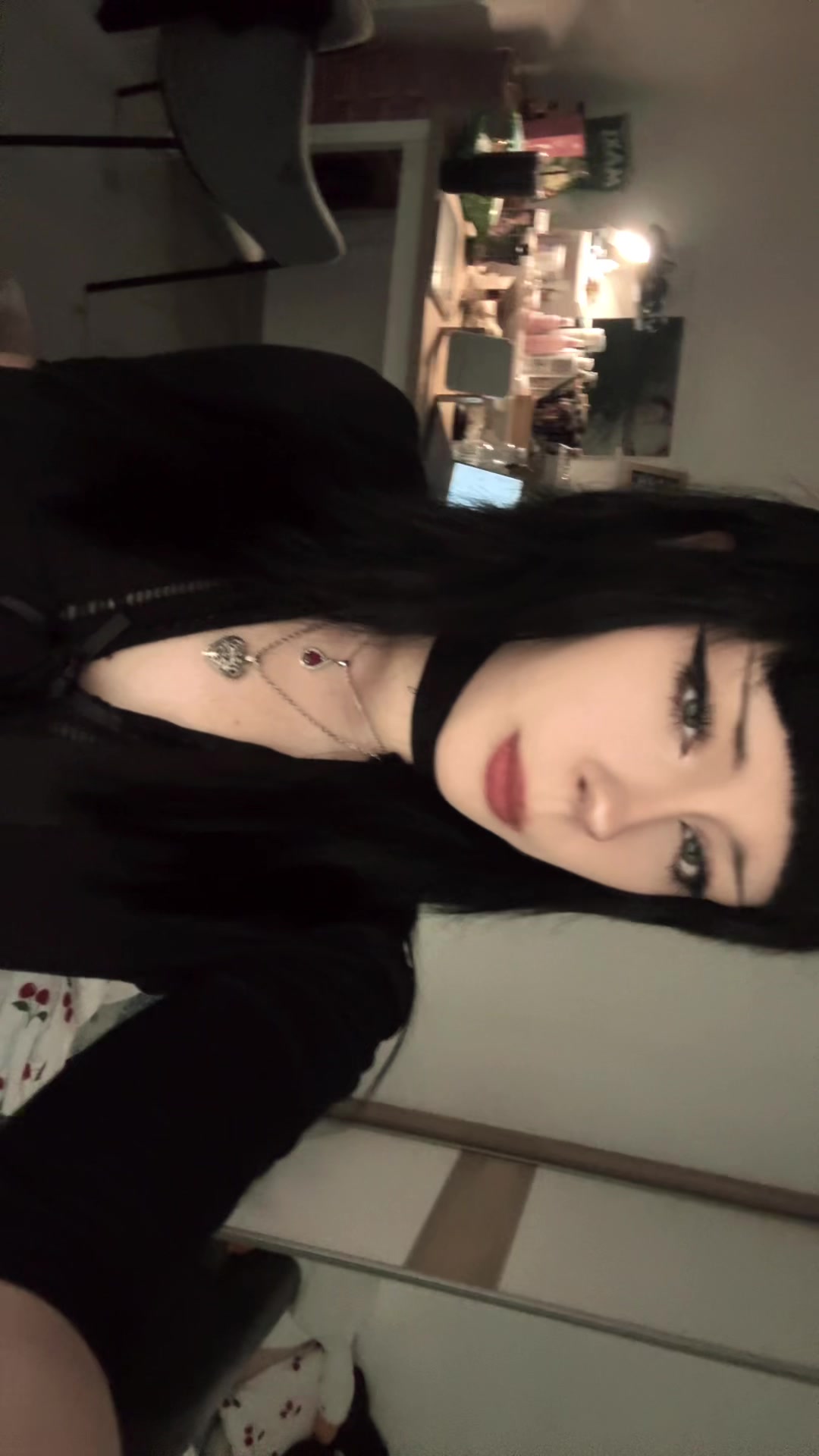 @⛧