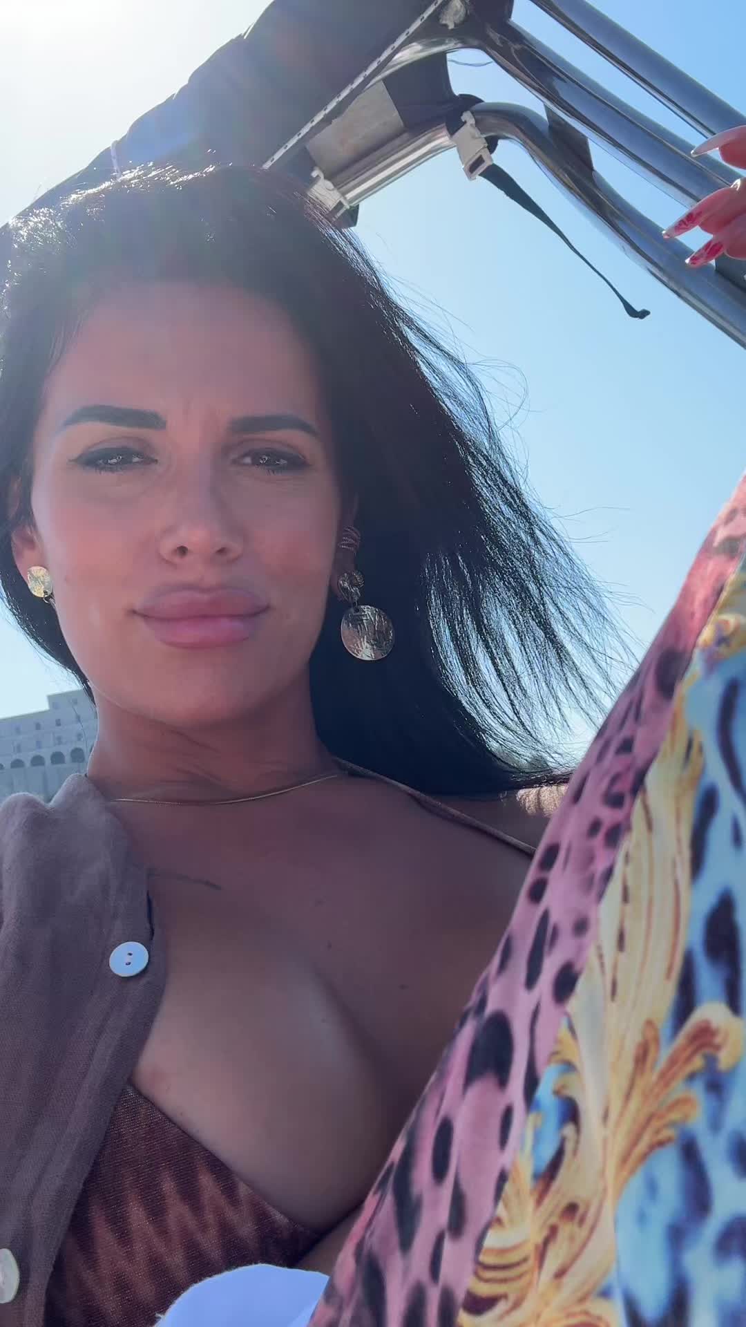 @Daniela Dany♉