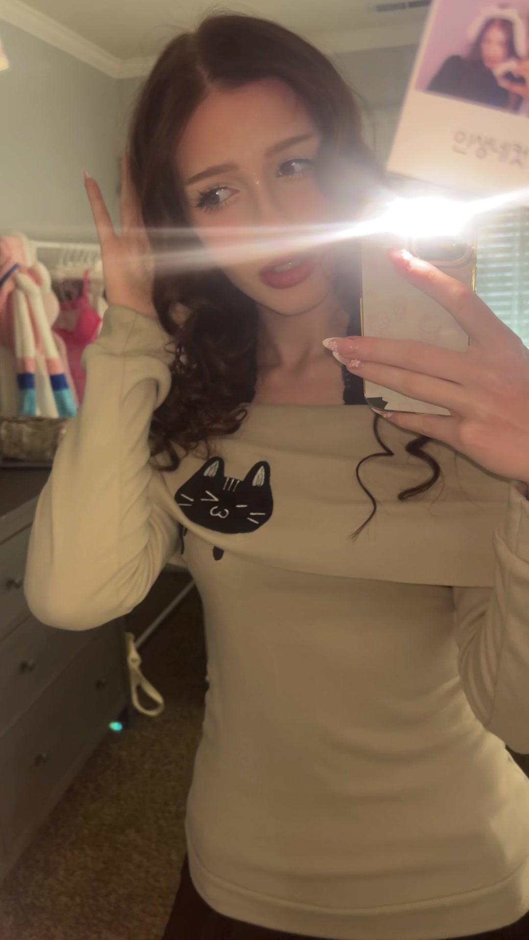 @🍨