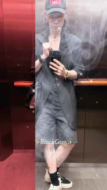 @✨Black Gem✨