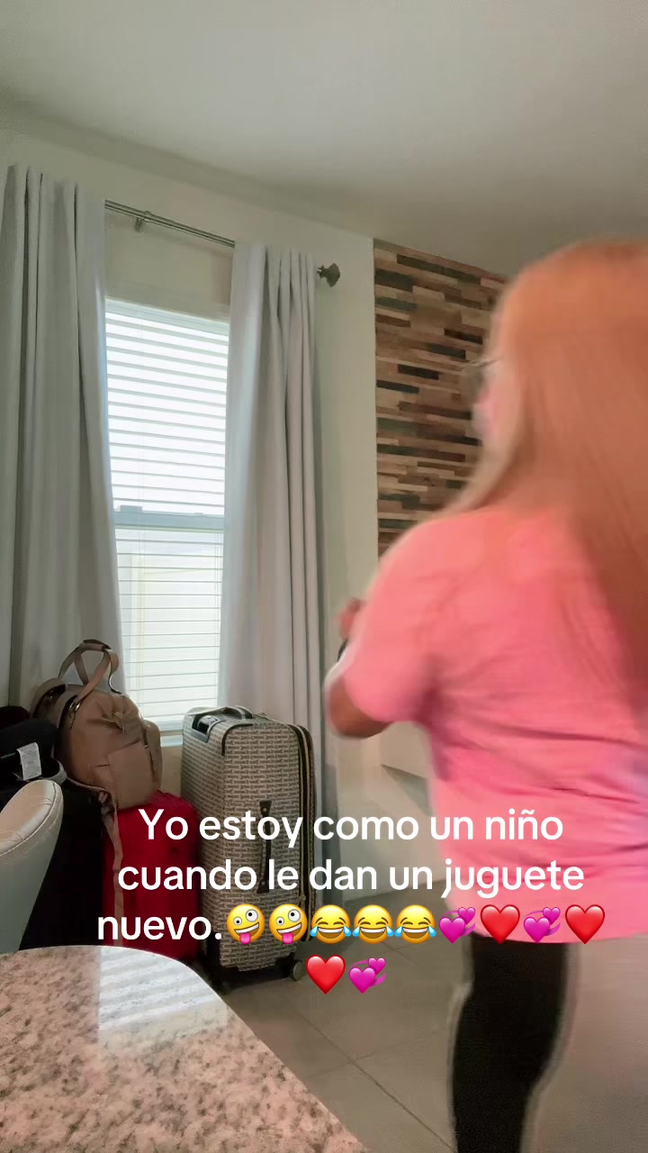 @D,Niurkys atore