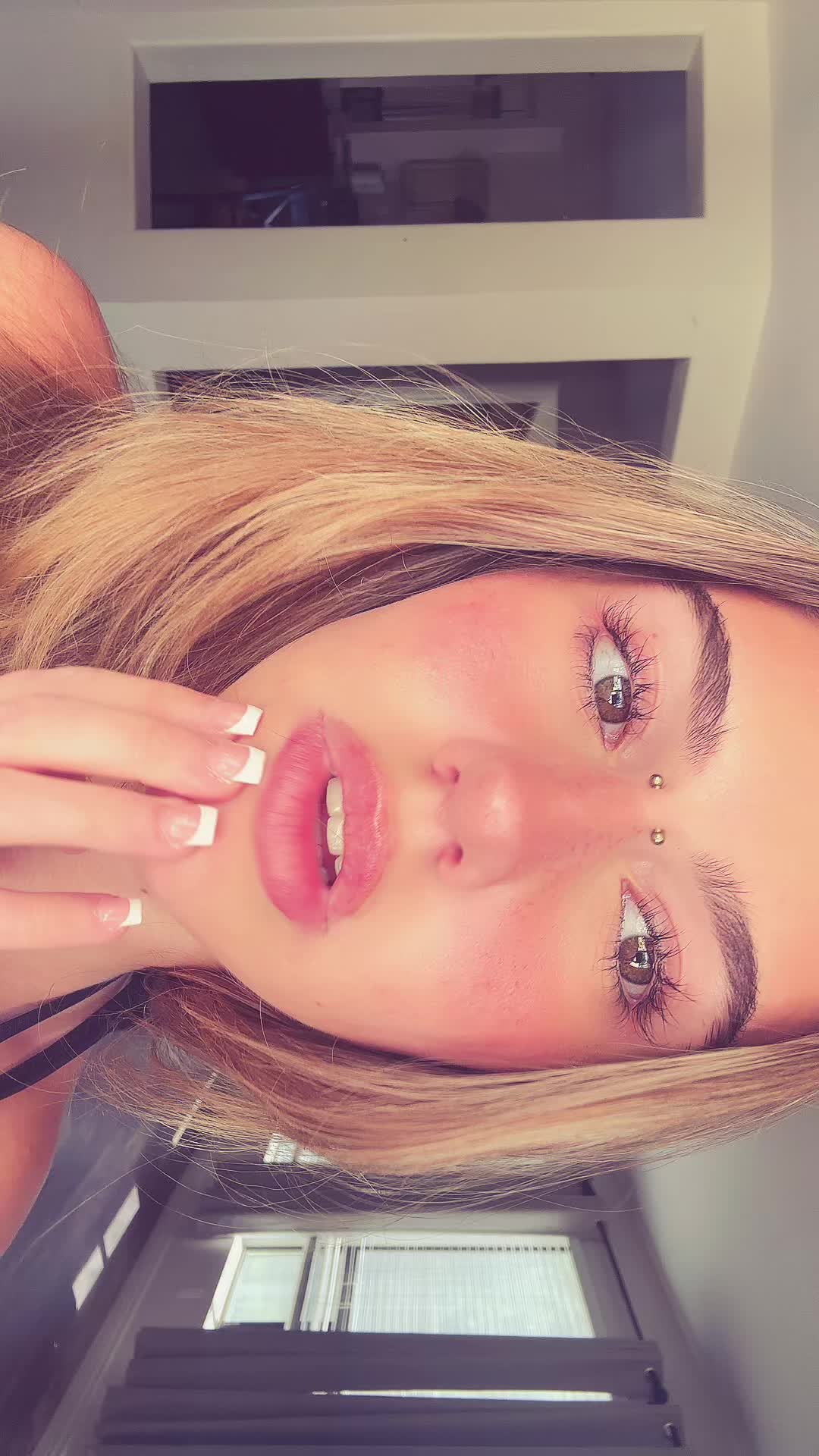 @⠀ ⠀ ⠀ ⠀ ⠀ ⠀