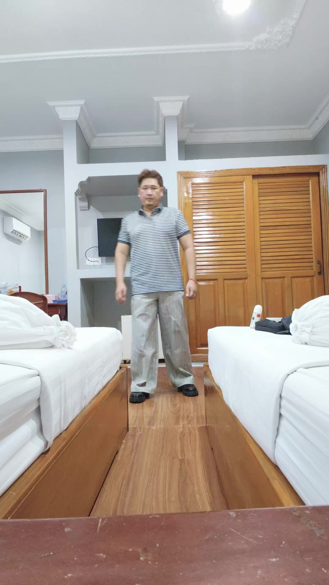 @Bichael (កុឡាបសThewalkingheel)