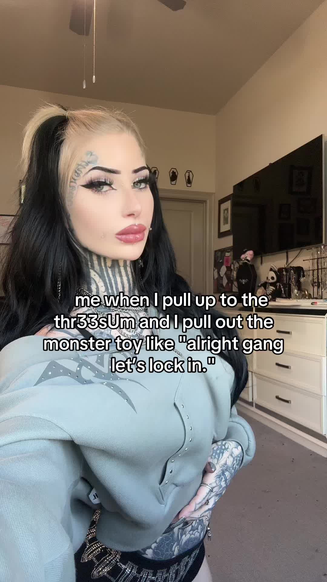 @xocoffinshorty
