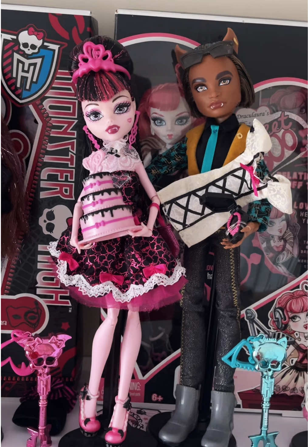 @doll lover <3