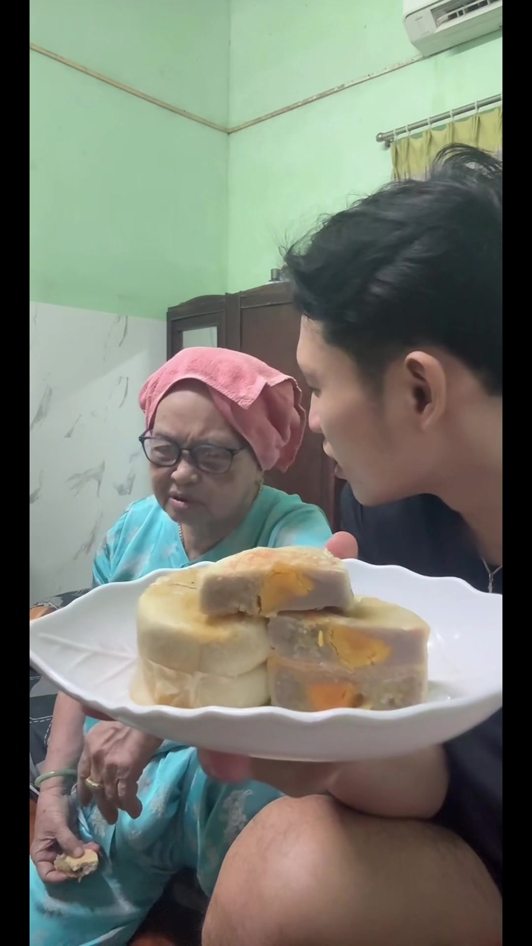@Nguyễn Hồng Thủy