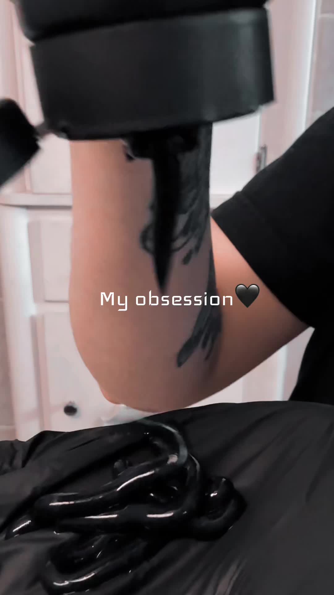 @𝔢𝔪𝔦𝔩𝔶🕯