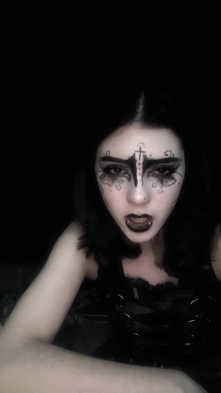 @𖤐☣︎☬𝔠𝔯𝔦𝔪𝔰𝔬𝔫☬☣︎𖤐