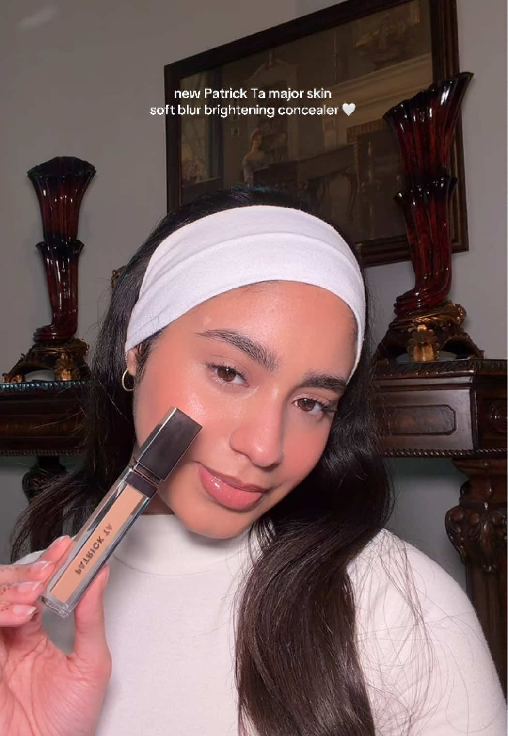 @Erika 🦢 &bull; Beauty Creator