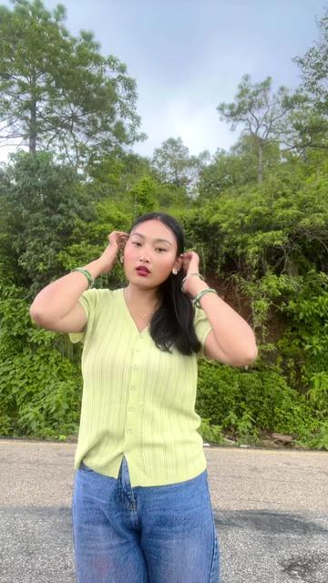 @Fareesha gurung🥂