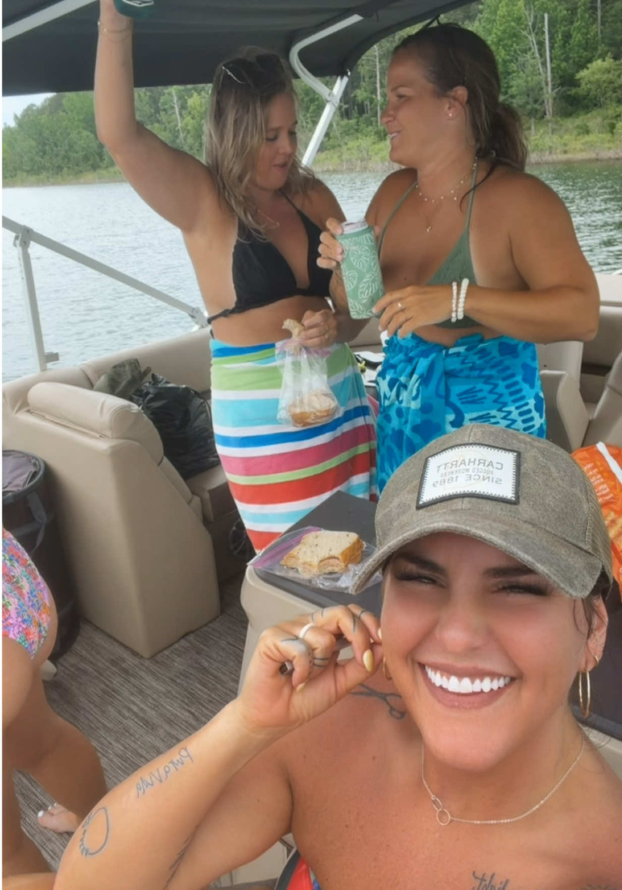 @ArkansasLesbianHousewives