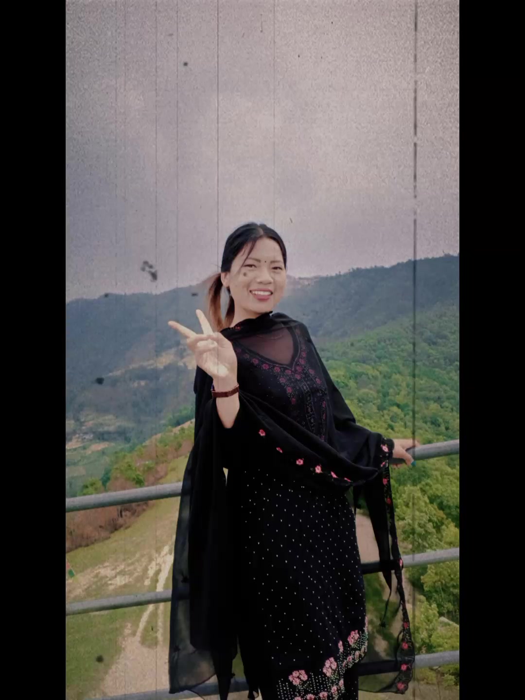 @@k❣️A🥀N💋X😘I❣️ Waiba