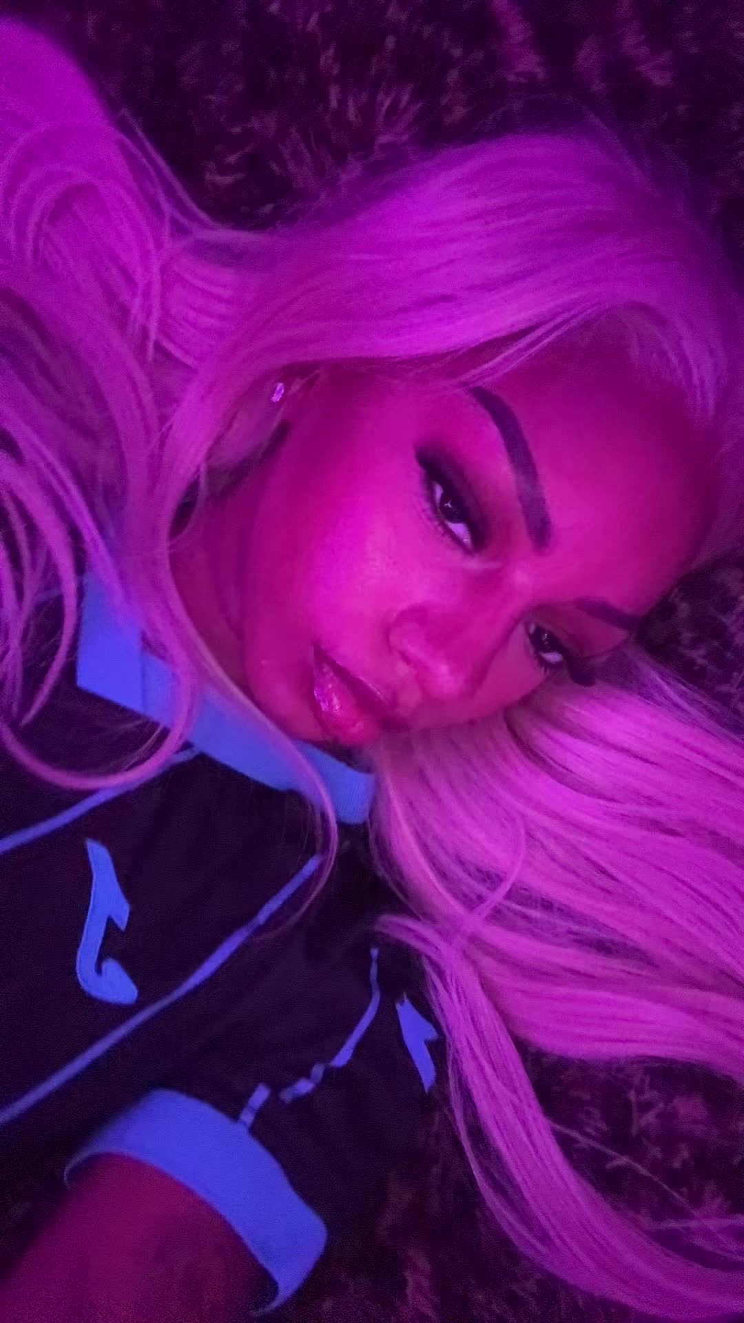 @🧝🏽&zwj;♀️🫧🪷🌞🪐