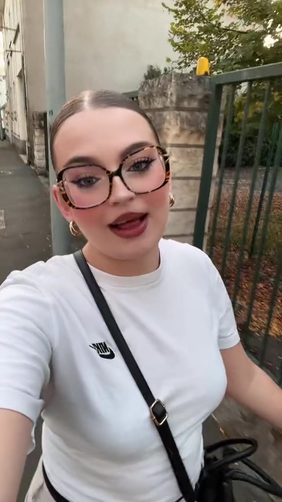 @Emma🧚♀️