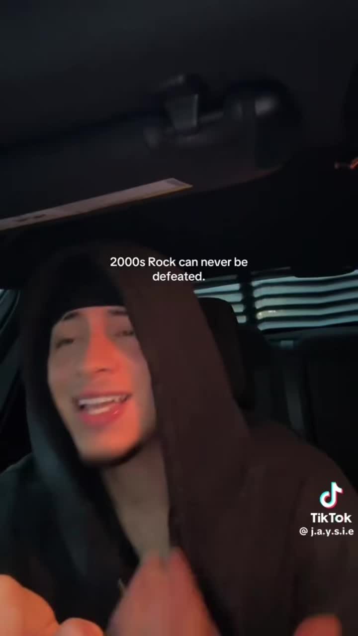 @MelissaIsLoud